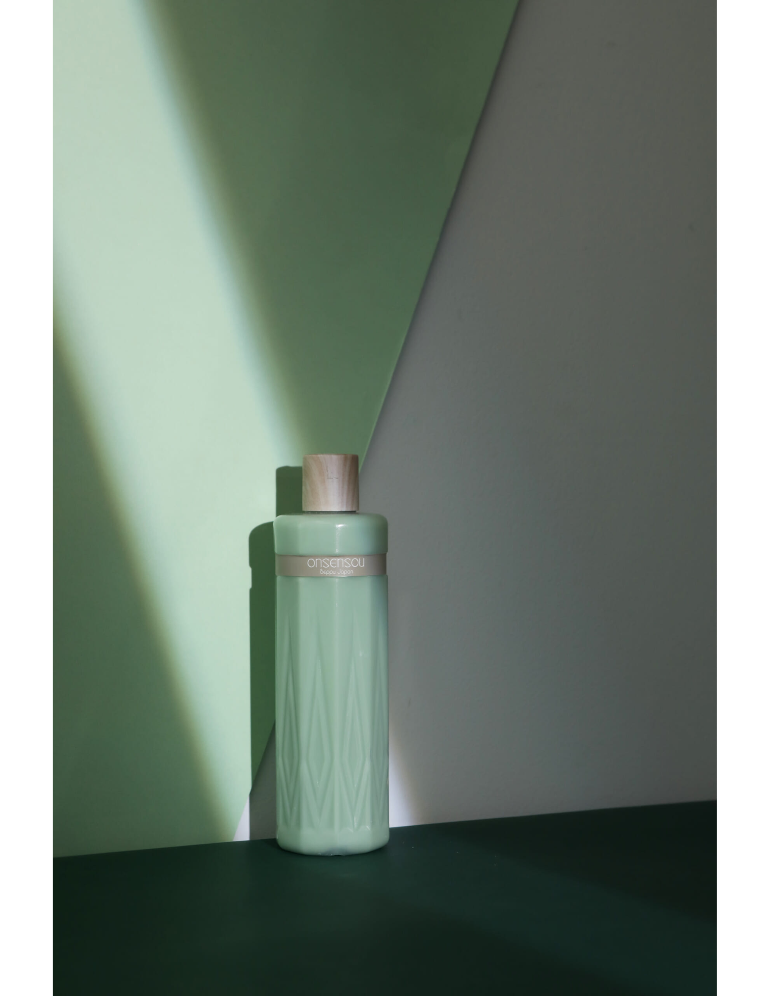 ONSENSOU Hot Spring Algae Essence Scalp Care Treatment