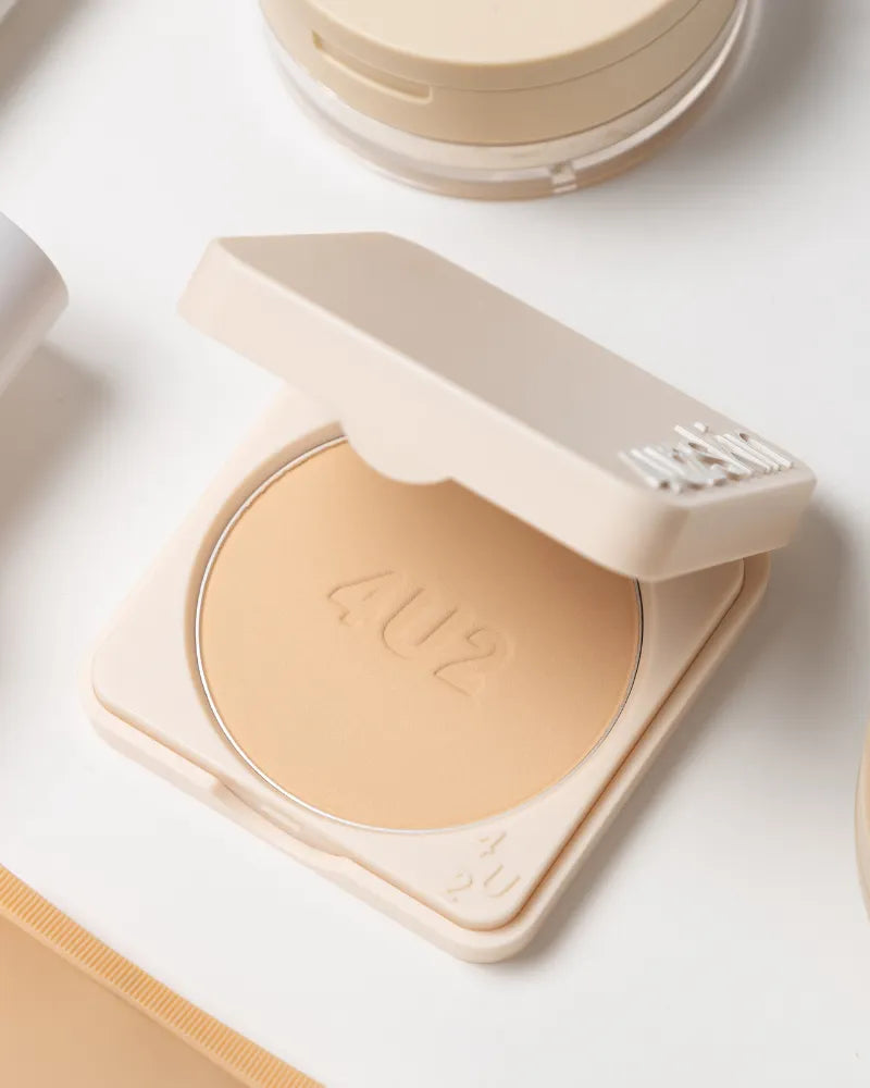 4U2 Pro Skin Longwear Foundation Powder - Unique Bunny