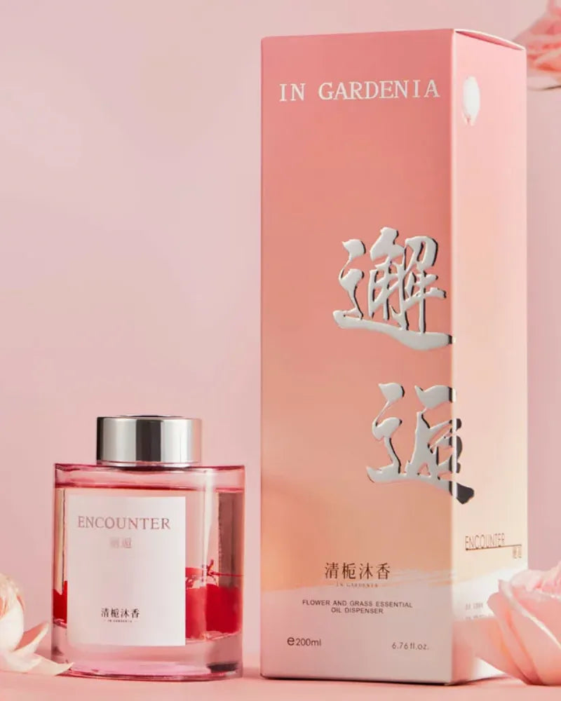 In Gardenia Plant-Based Essential Oil Diffuser | Encounter - Unique Bunny