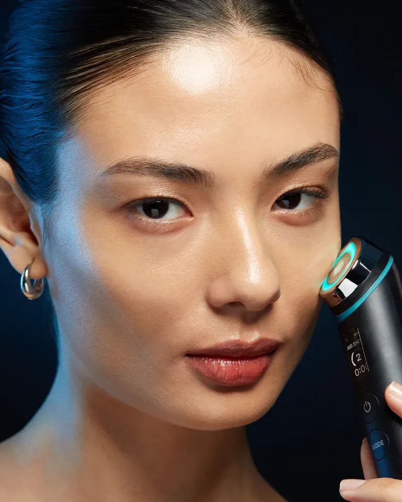 Medicube AGE-R Booster Pro - Unique Bunny