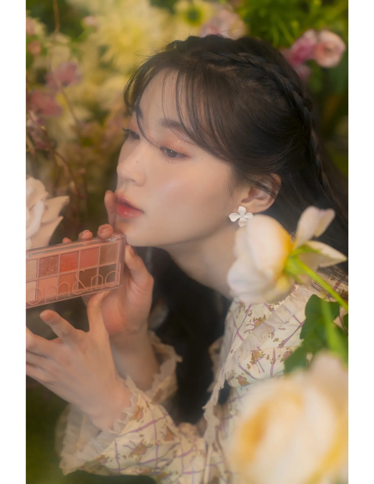 Rom&nd Better Than Palette | Secret Garden Series - Unique Bunny