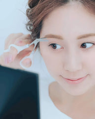 Rosy Rosa 3D Eyebrow Scissors with Comb - Unique Bunny