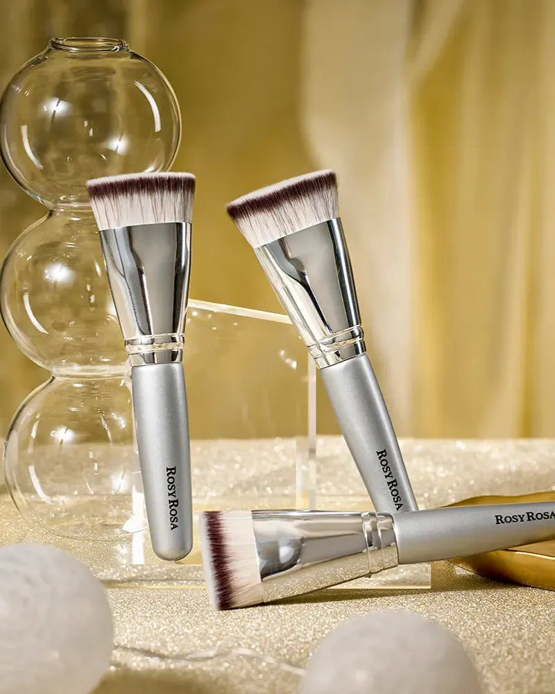 Rosy Rosa Multi-Use Foundation Brush - Unique Bunny