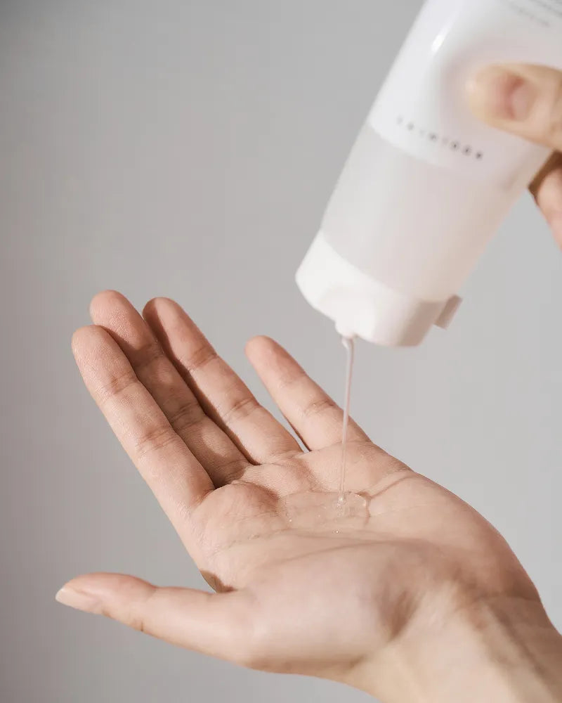 SKIN1004 Tone Brightening Cleansing Gel Foam - Unique Bunny