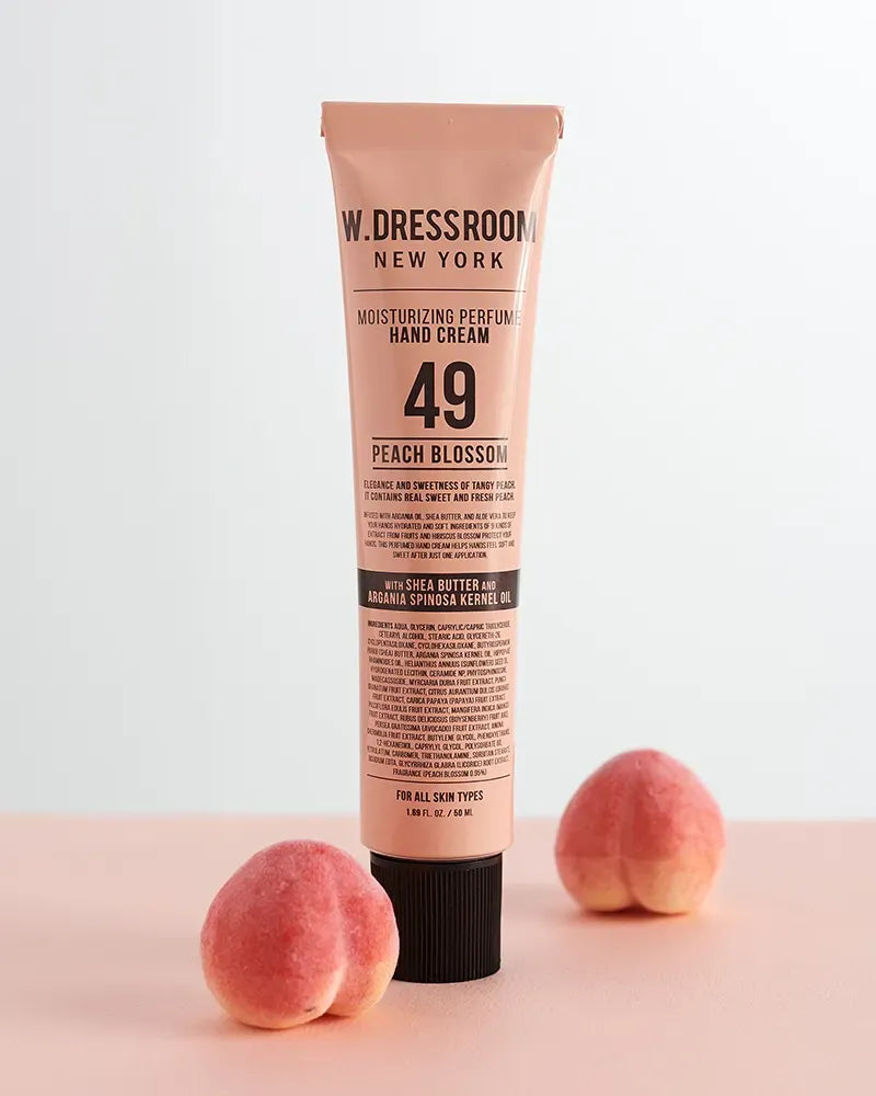 W.Dressroom Moisturizing Perfume Hand Cream 49 Peach Blossom - unique Bunny